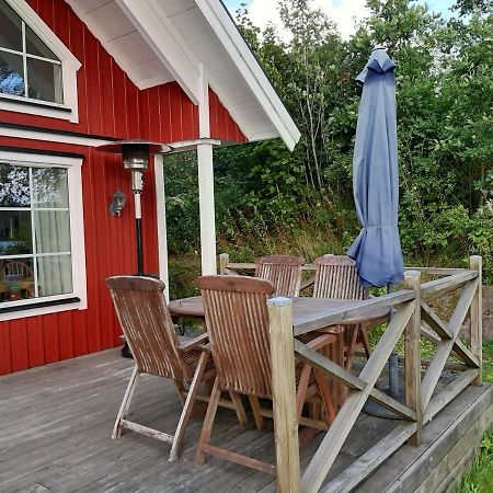 Sjoenaera Ullared Villa Exterior photo