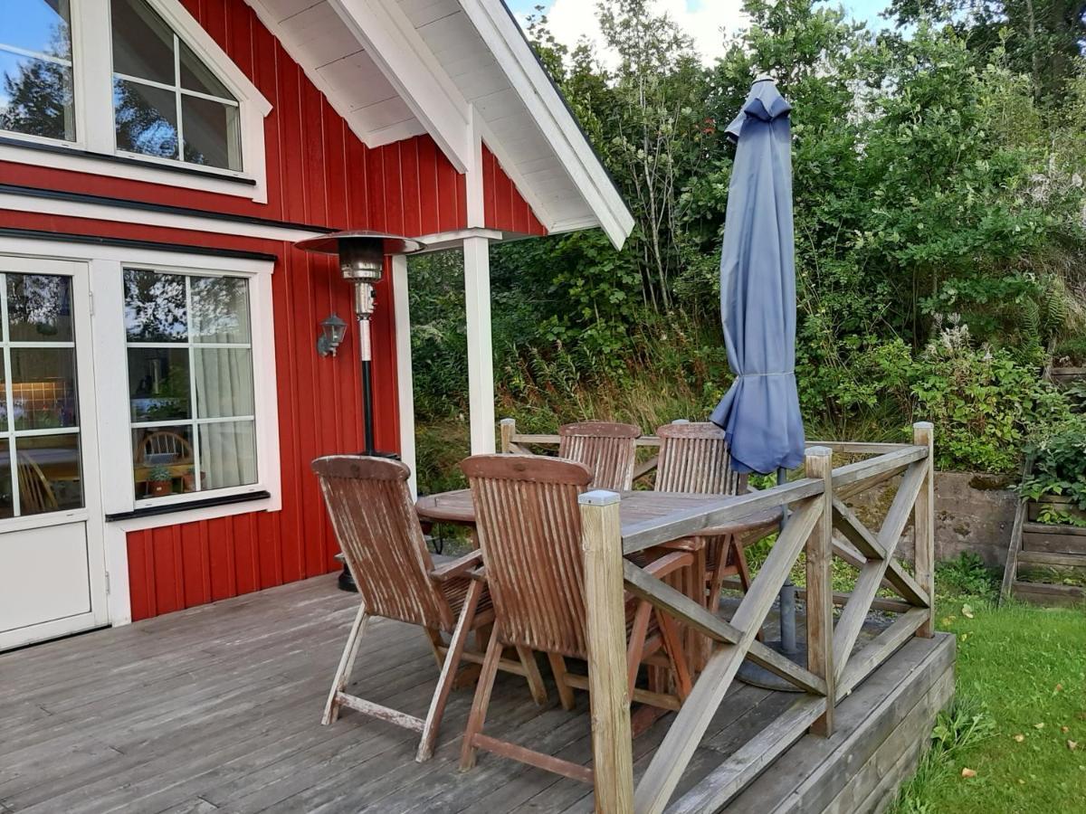 Sjoenaera Ullared Villa Exterior photo